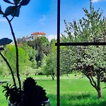 Apartman Deerwood-2-storey Garden With Castle View Balcony