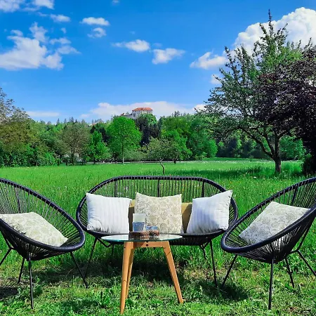 Appartement Deerwood-2-storey Garden With Castle View Balcony *