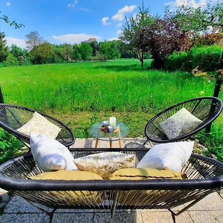 Apartment Deerwood-2-storey Garden With Castle View Balcony