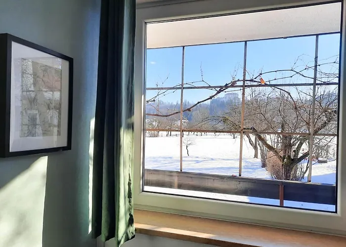 Deerwood-2-storey Garden With Castle View Balcony Apartment *