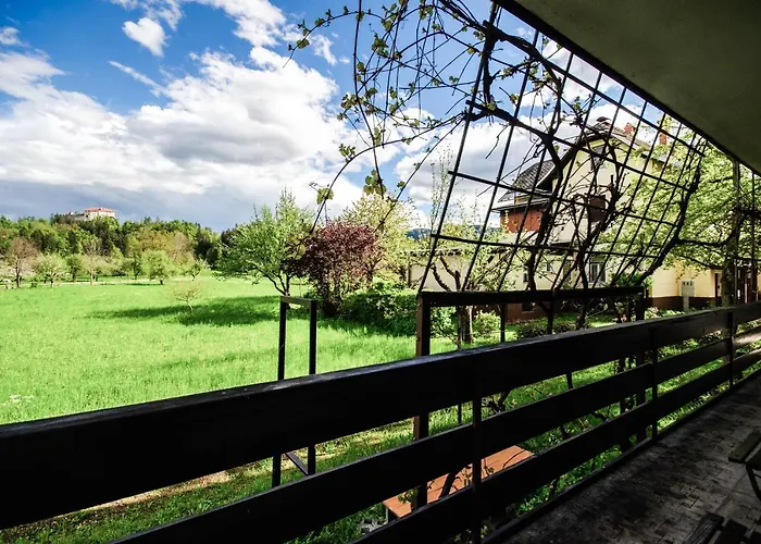 Deerwood-2-storey Garden With Castle View Balcony Bled