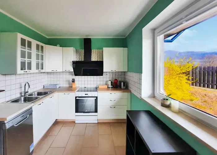 דירה Deerwood-2-storey Garden With Castle View Balcony בלד