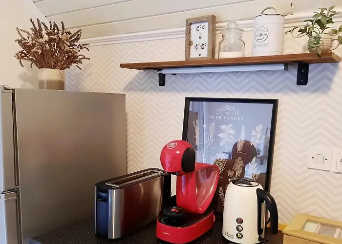 דירה Deerwood-2-storey Garden With Castle View Balcony